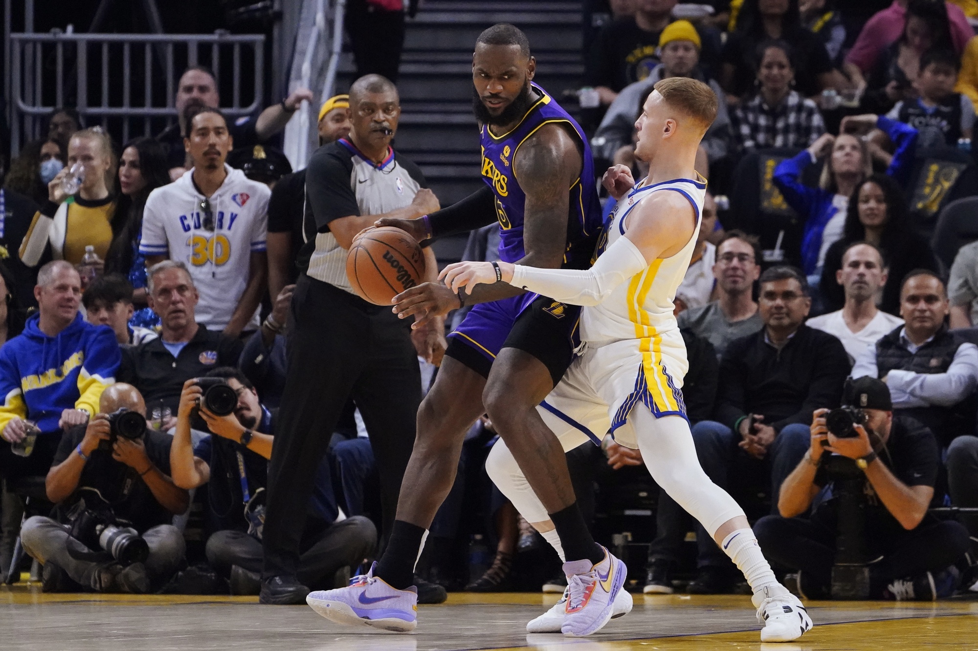 Juan Toscano-Anderson Reveals What LeBron Told Him During Warriors Vs.  Lakers Play-In Game: That Was Great Defense But I'm The Best Player In The  World. - Fadeaway World