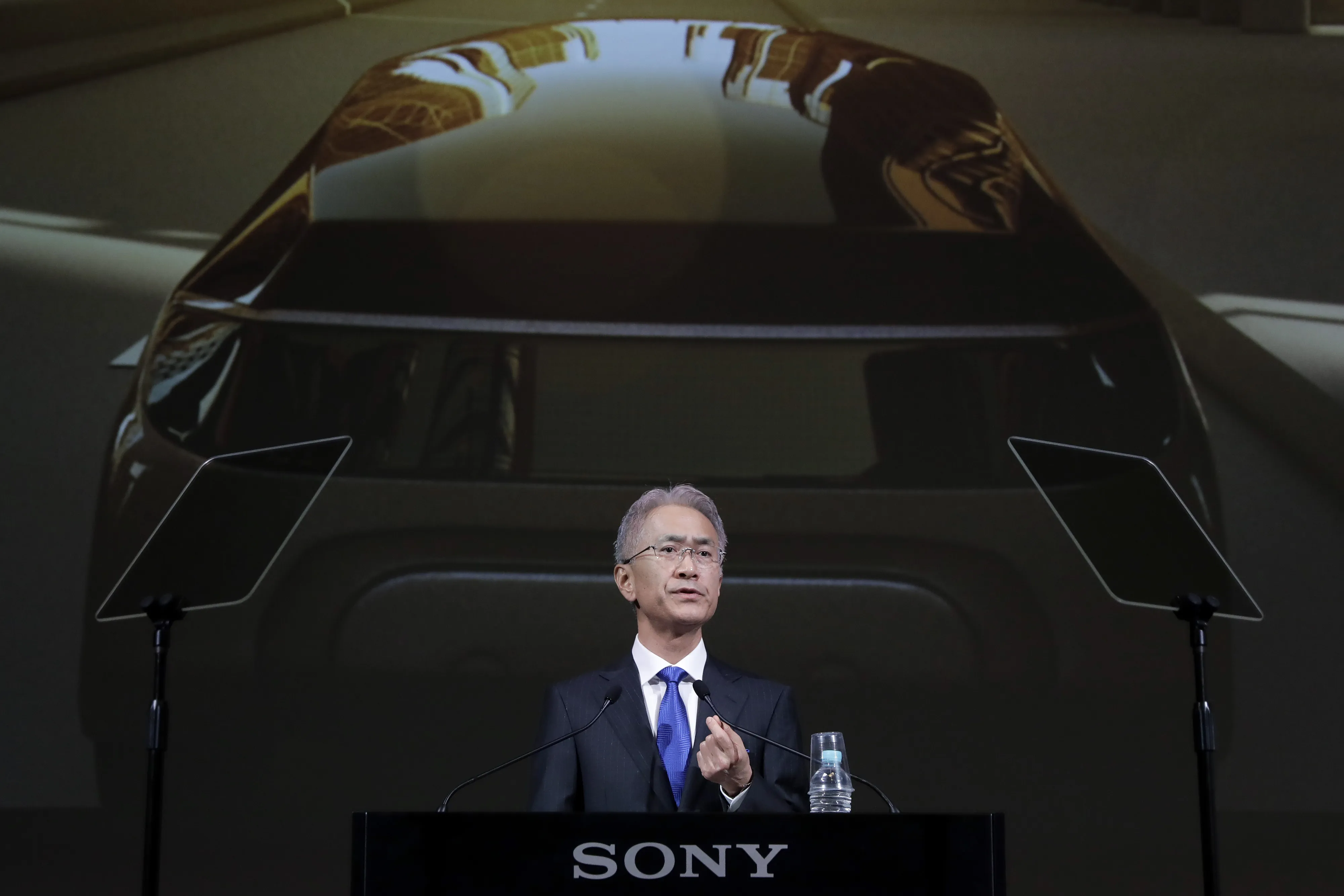 Kenichiro Yoshida