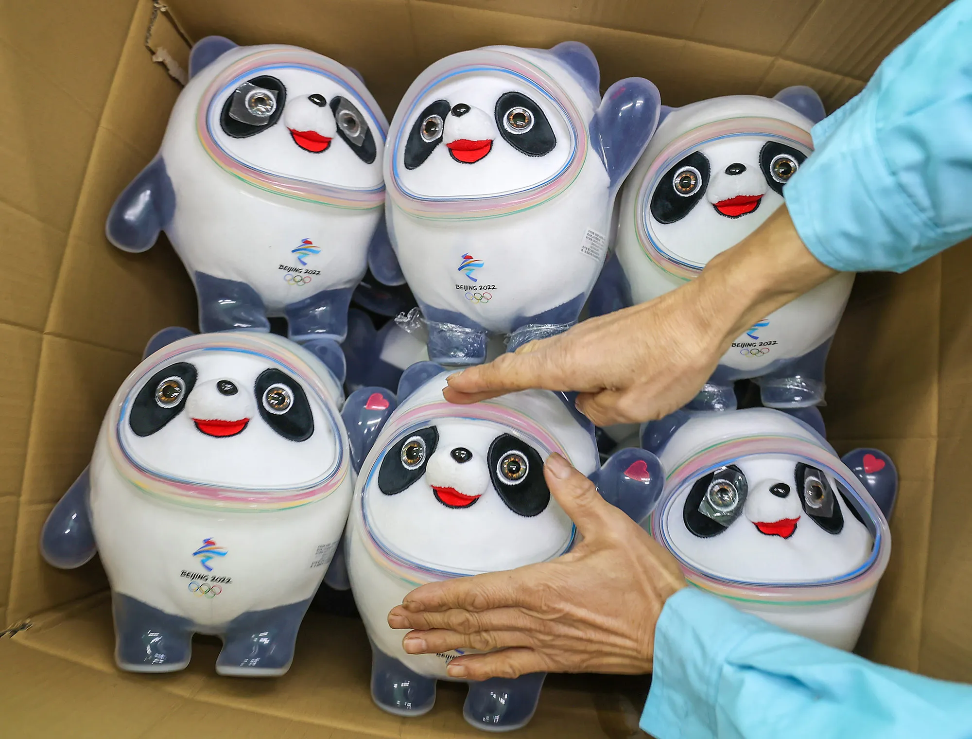 Bing Dwen Dwen: China Jails Seller of Fake Panda Olympics Mascot Toys ...