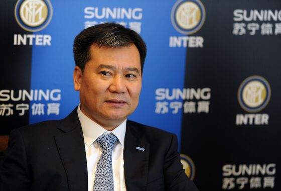 Tycoon Who Helped Evergrande Has Debt Challenges of His Own