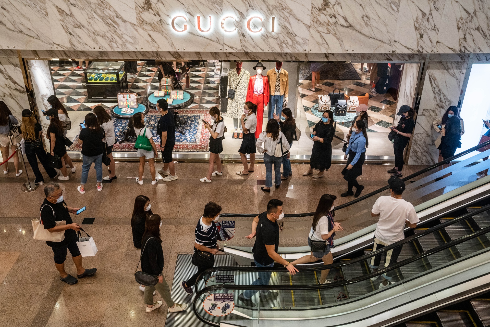 Hong Kong Retail Weak in September in Covid Pandemic - Bloomberg