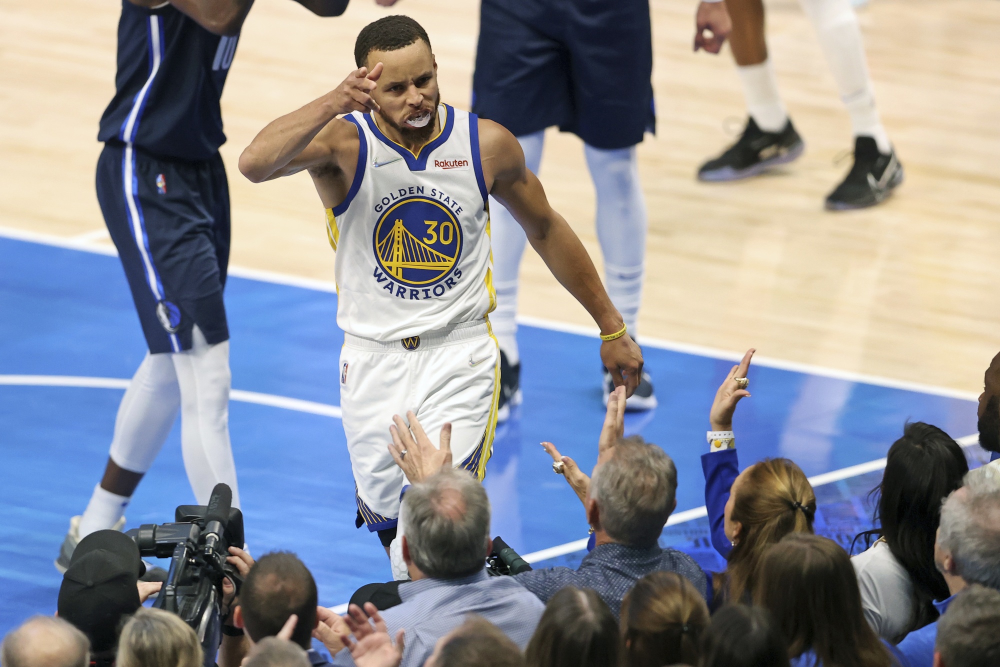 NBA Western Conference guide: Warriors have tough road to repeat