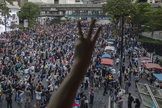 Thai Protesters Plan Comeback as Virus Response Fuels Disquiet
