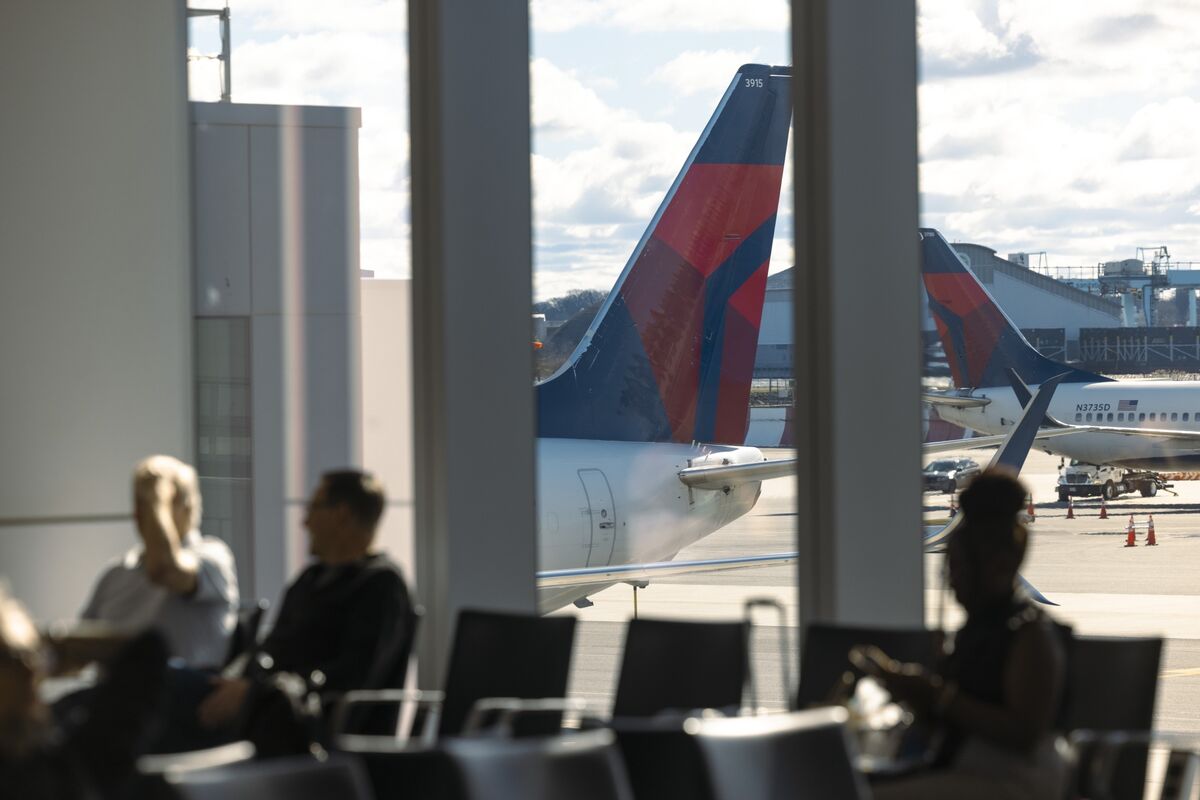 Delta Gives Upbeat Outlook as CEO Hails ‘Stable’ Environment