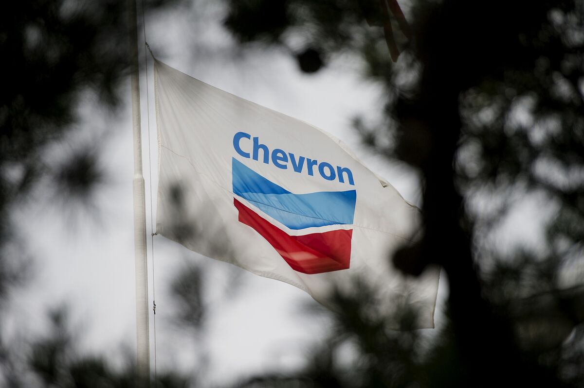Chevron Flags Possible Job Cuts in $3 Billion Cost Plan - Bloomberg