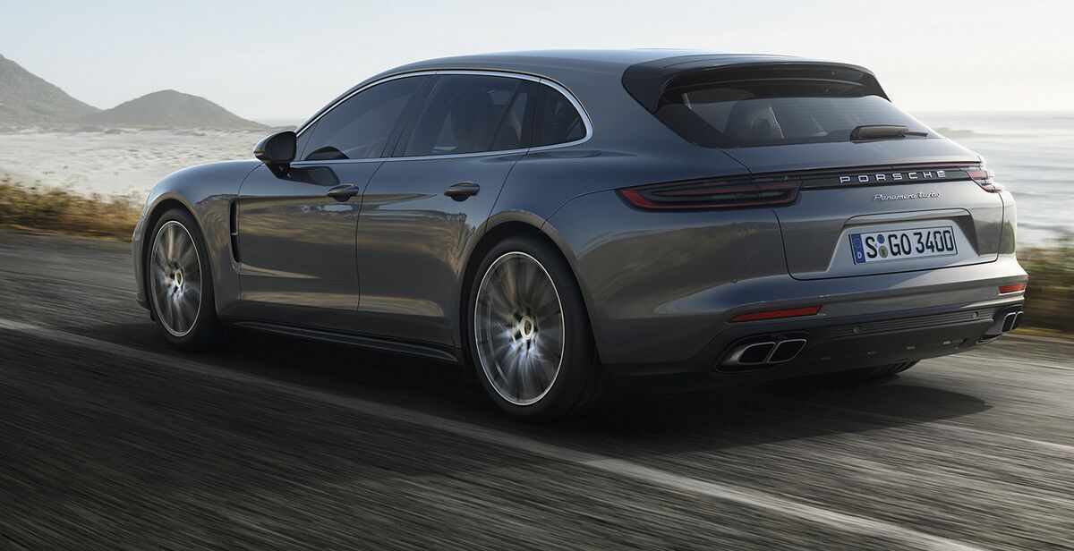 Porsche Chases Ferrari With a Superfast Station Wagon - Bloomberg