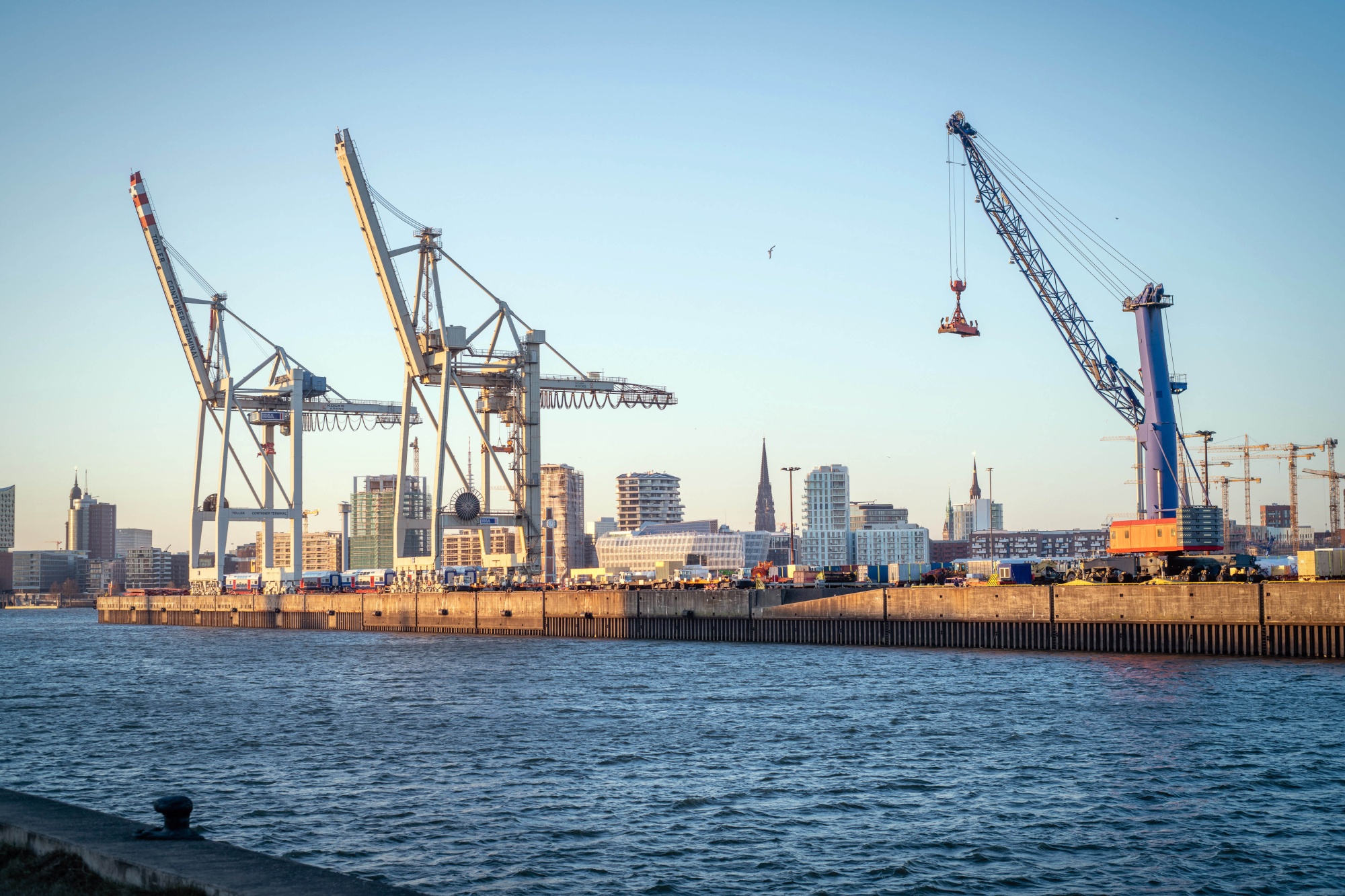What's Happening in the World Economy: Supply Chains Fray Again - Bloomberg