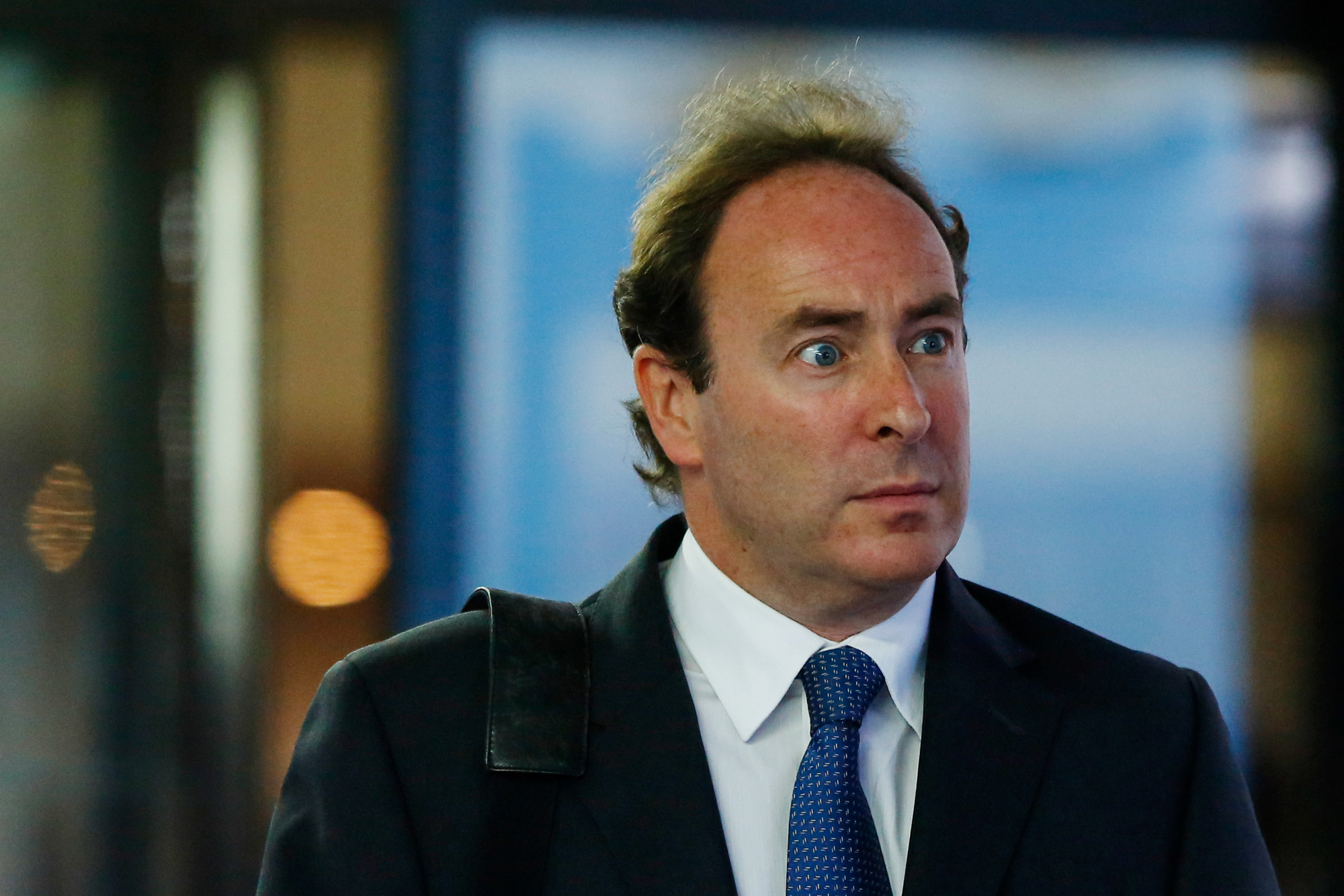 アップルストアのロゴ1