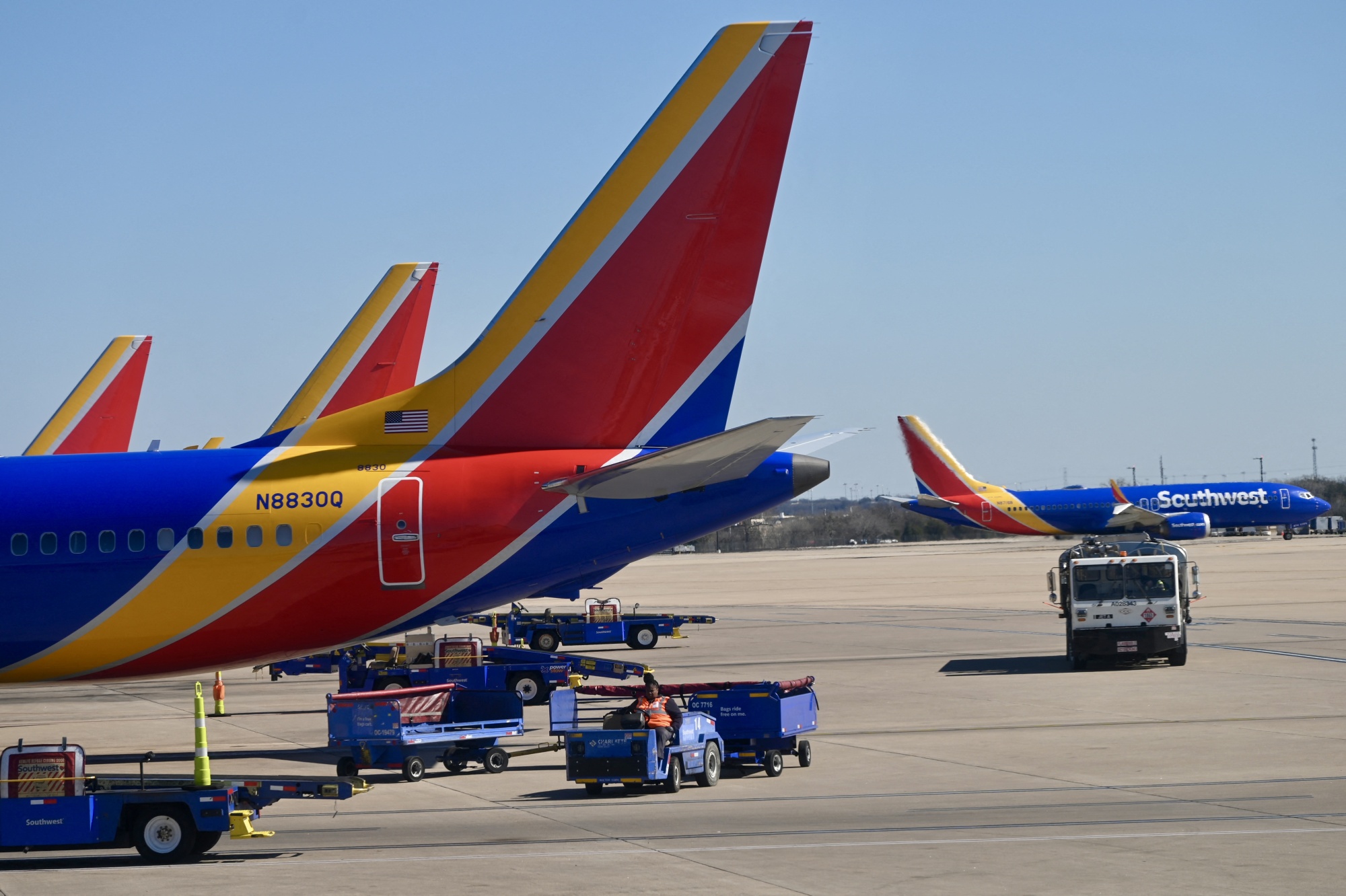 FedEx (FDX), Southwest (LUV) Jets in Close Call at Austin Airport