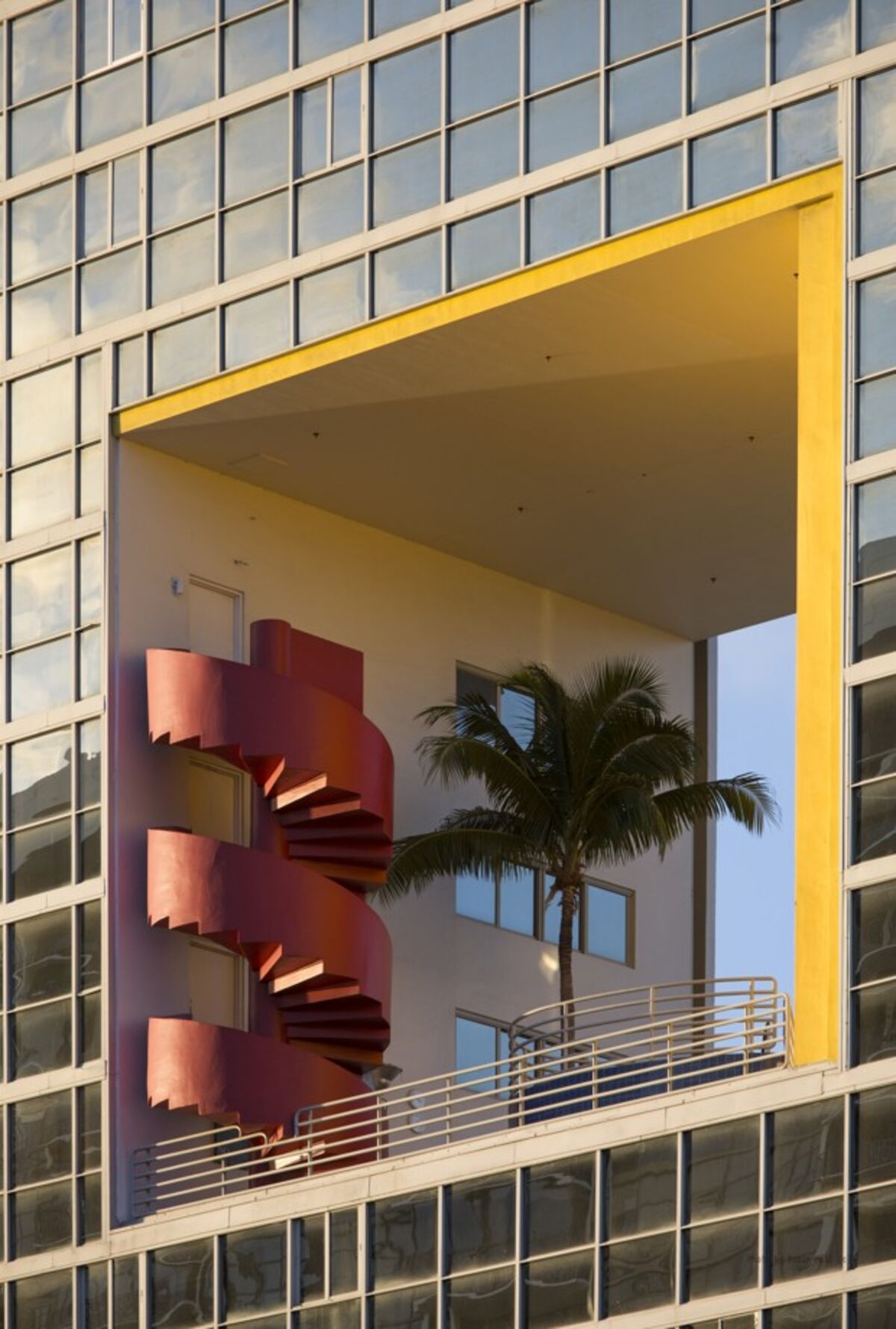 The Architects Who Gave Miami Its 80s Icons Bloomberg