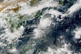 Typhoon Koinu on Track to Hit South Taiwan, Approach Hong Kong