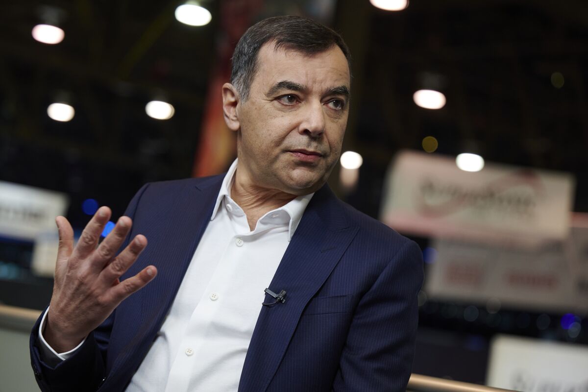 Mobileye Founder Stepping Down After Volatile Multidecade Run