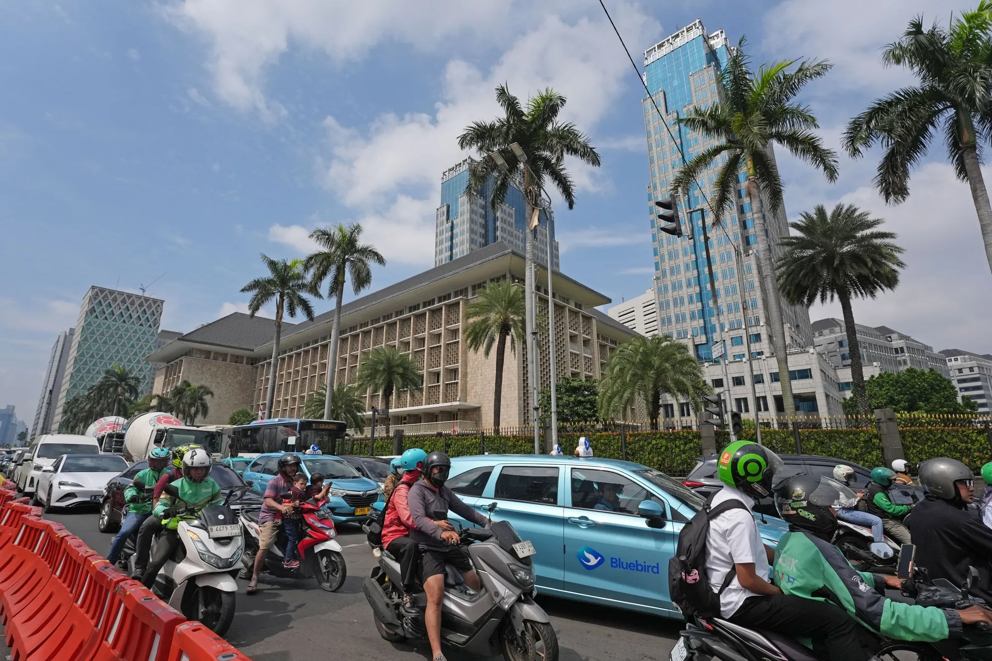 インドネシア銀行本店前（ジャカルタ）