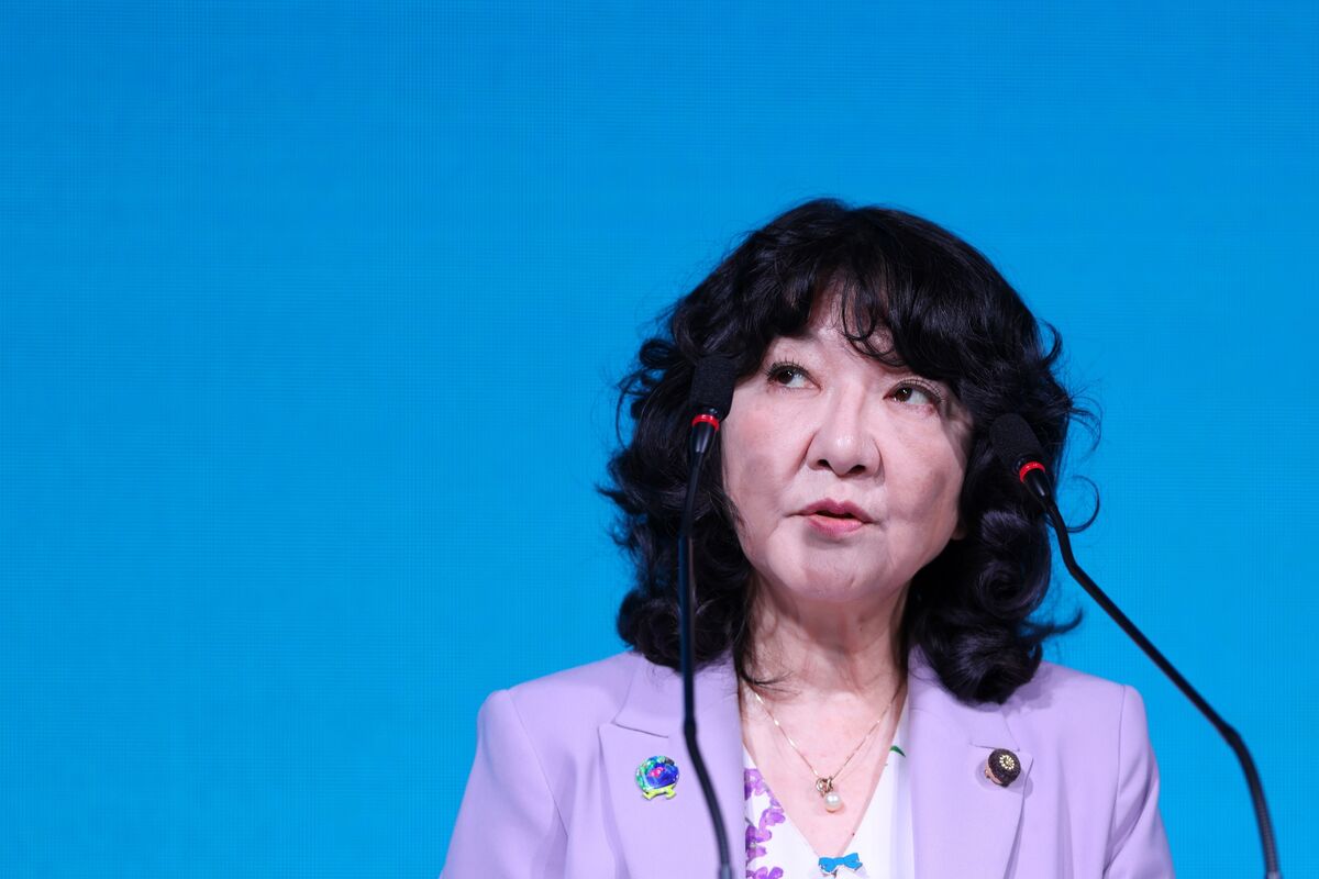 Japans Pensionsfonds sollen mehr im Inland investieren, fordert Finanzministerin