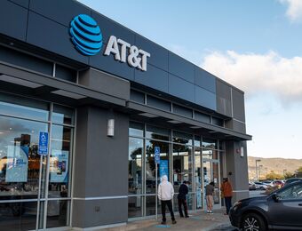 relates to AT&T Strikes Space Broadband Deal in Challenge to Musk’s SpaceX