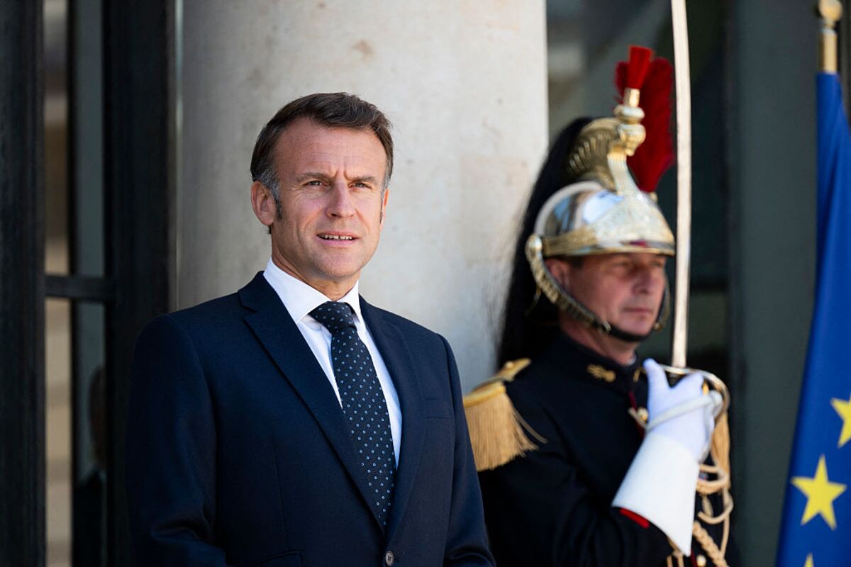 🟪"Emmanuel Macron in Vietnam: Un Tour Strategico nel Sud-Est Asiatico per Rafforzare le Alleanze"