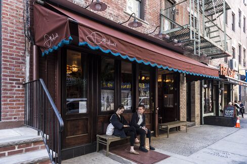 Mr. Donahue's doesn't take reservations; the restaurant will open for lunch next week.