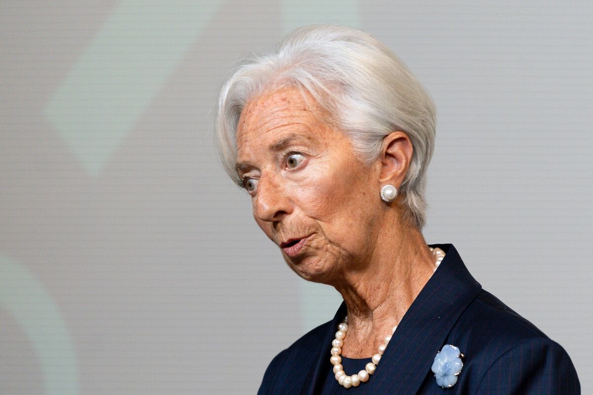 Lagarde Says ECB Has Hit Inflation Goal But Uncertainty Remains