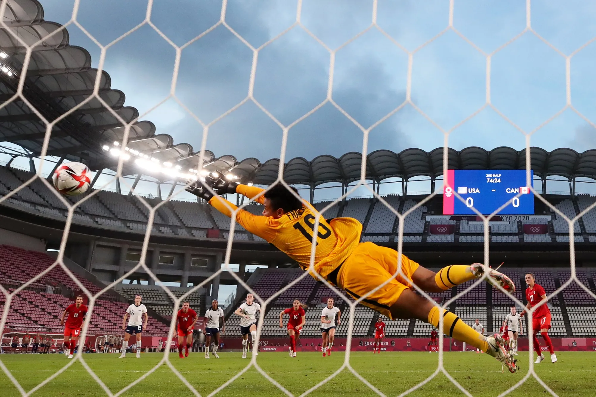 USA v Canada: Women's Football Semifinal - Olympics: Day 10