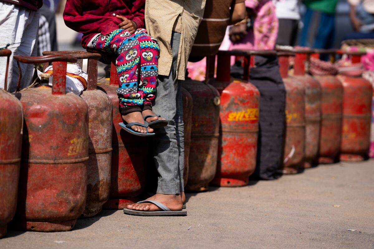 bloomberg.com - Nicholas Lua - US Gas Buyers Cancel Cargoes as Iran War Sends Freight Soaring