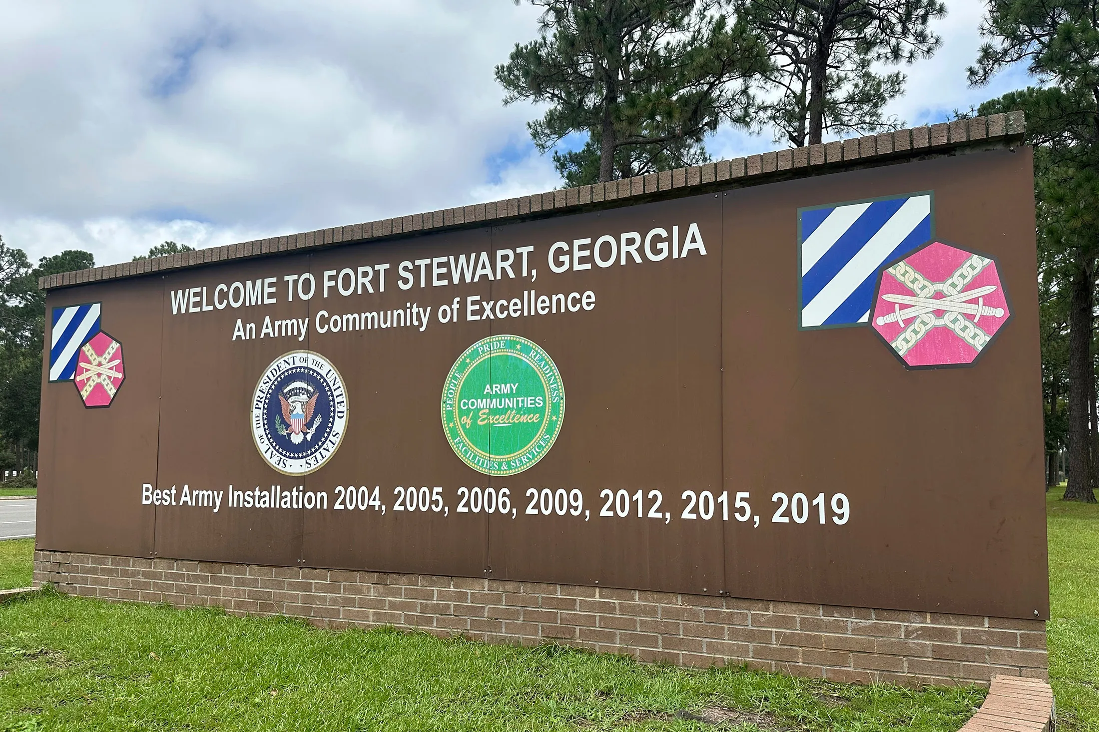 Five Soldiers Hospitalized After Shooting at Fort Stewart; Suspect Apprehended, Victims Stable