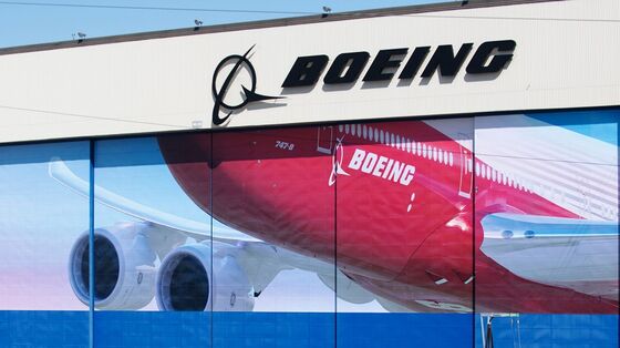 Boeing Rules Out Federal Aid After Raising $25 Billion of Bonds