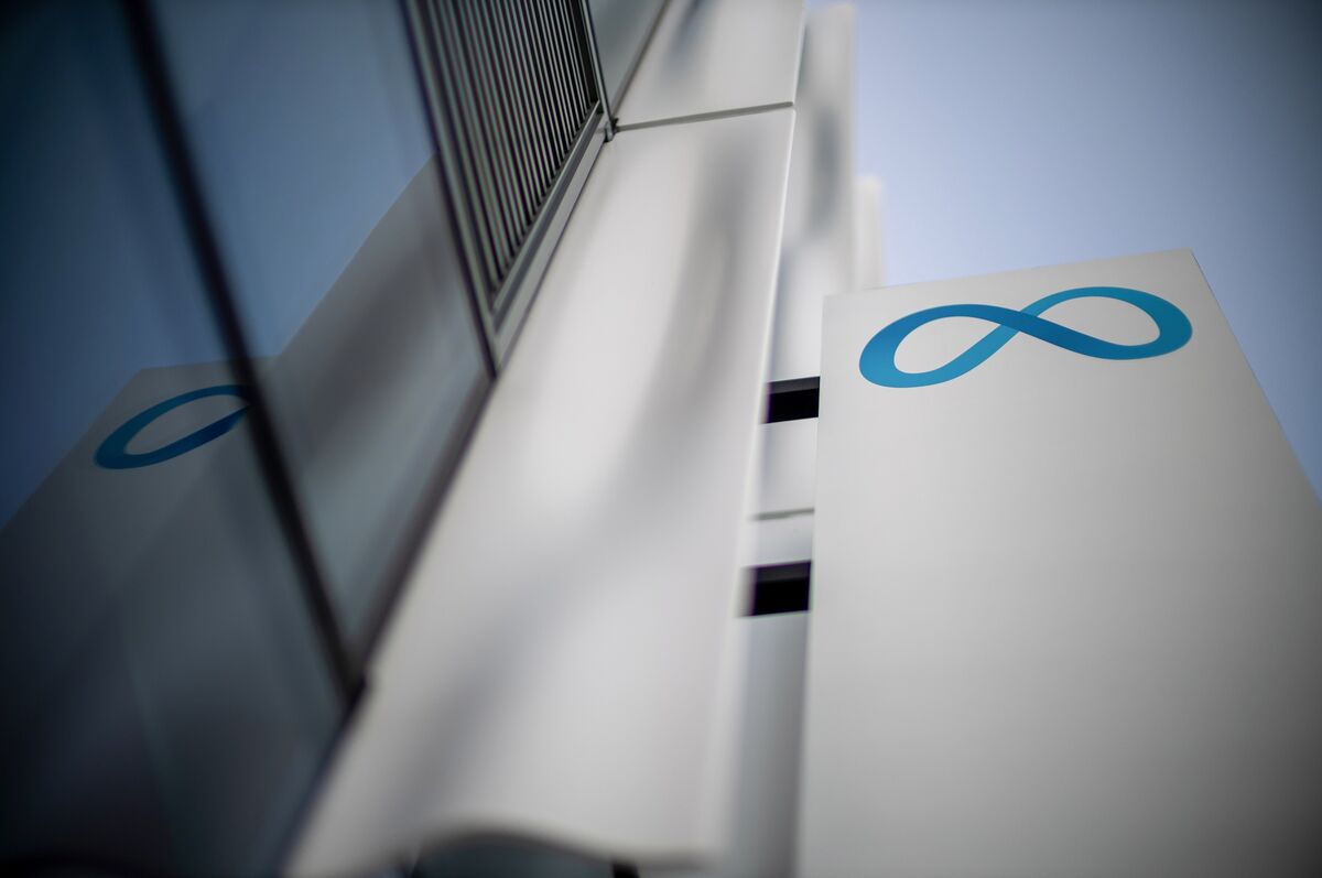 Filing: Meta offers top executives stock options for the first time since its 2012 IPO to retain talent, if it hits stock-price milestones in the coming years (Kurt Wagner/Bloomberg)