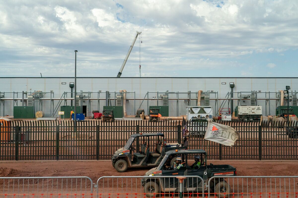 A domestic shortage of electrical equipment such as transformers and switchgear is forcing the US to rely on Chinese imports, delaying data center construction (Bloomberg)