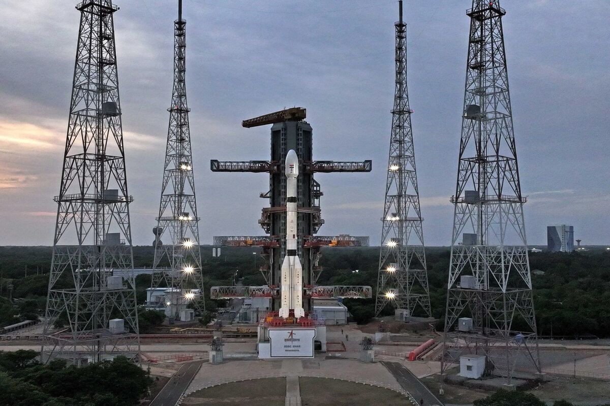 India Launches Rocket in Boost to Space Ambitions After Failures