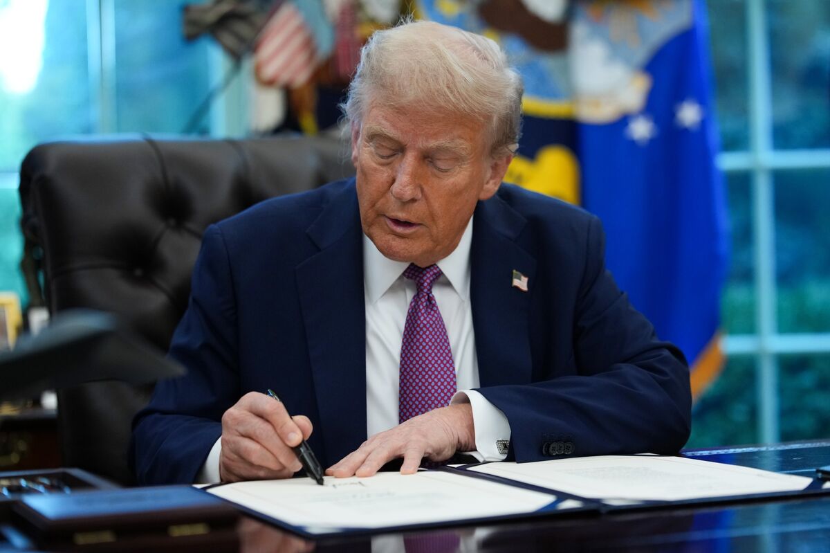 Trump Allows Penalties on Nations Wrongfully Detaining Americans