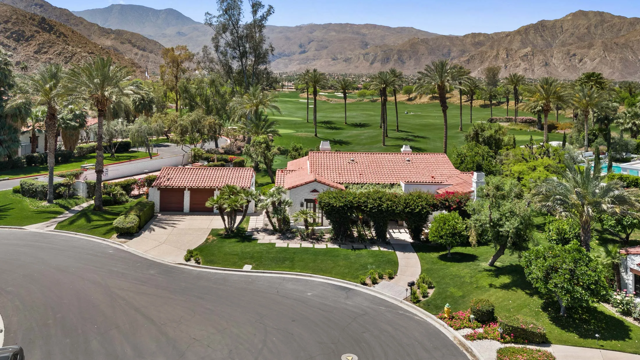 Arnold Palmer’s former house, situated on the golf course he designed.