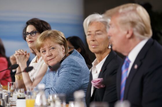 G-7 Leaders Squabble as World Economy Teeters