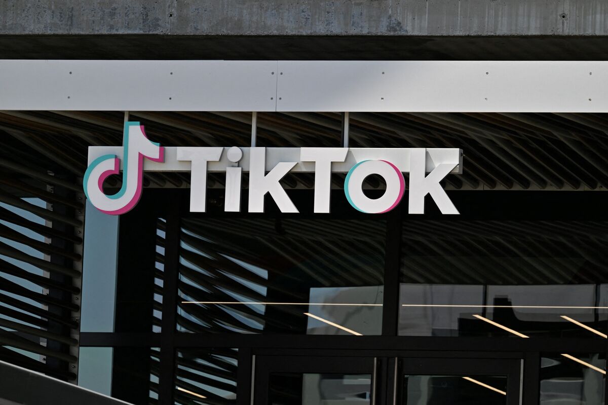 China Says It Will Work With the US on Resolving TikTok Issue