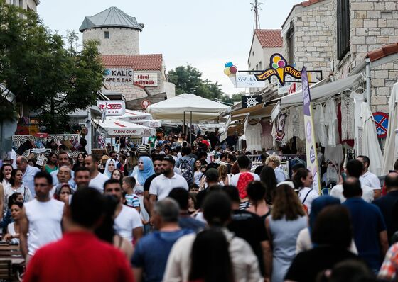 Young Voters Chafe at Erdogan's Turkey, the Only One They Know