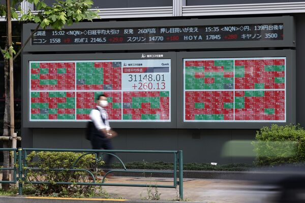 China?s Fukushima Backlash Is Starting to Weigh on Japan Stocks