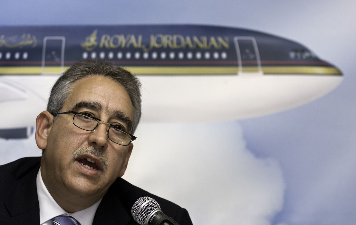 Royal Jordanian Rehires Veteran CEO Samer Majali As Chief Bloomberg royal-jordanian-rehires-veteran-ceo-samer-majali-as-chief-bloomberg