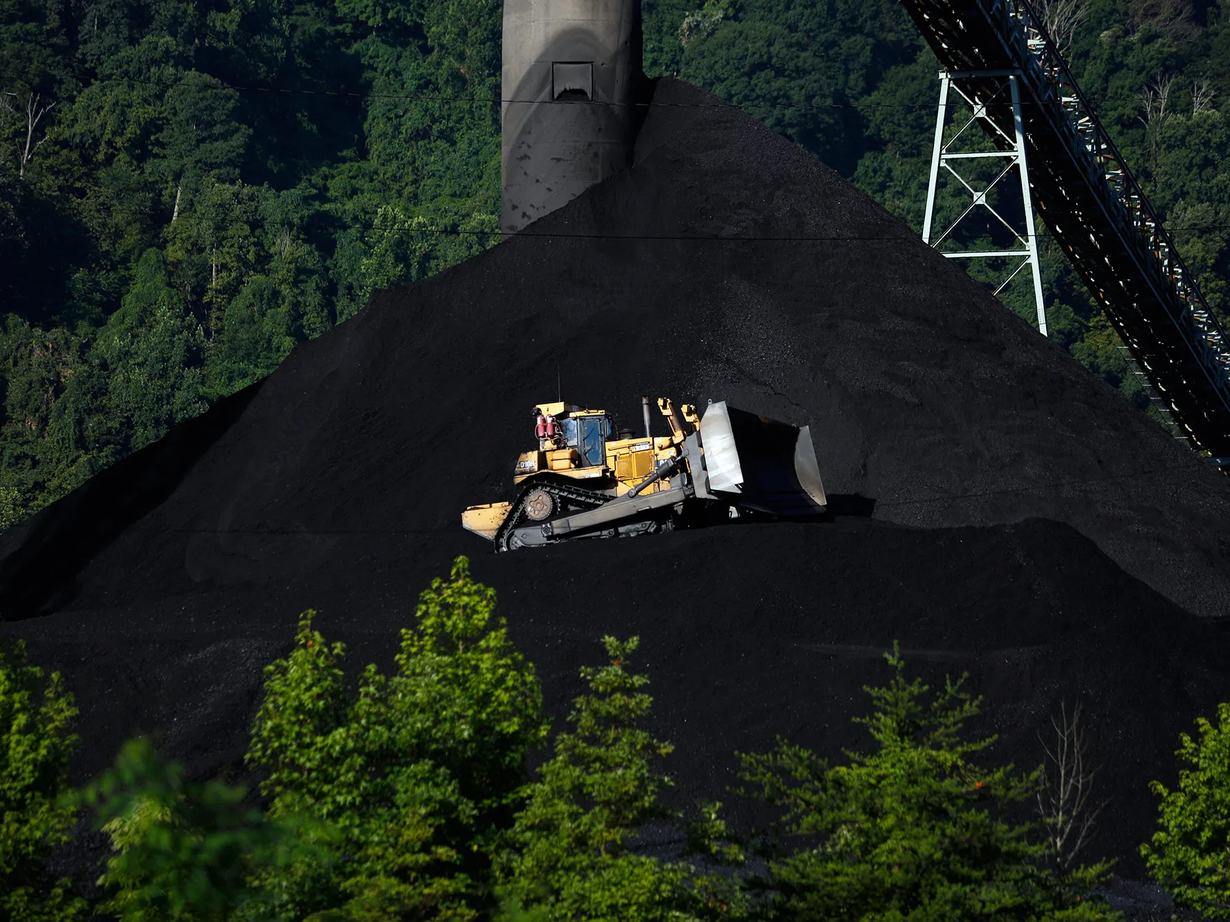 米国の石炭価格が上昇、トン当たり100ドル突破－2008年以来 - Bloomberg