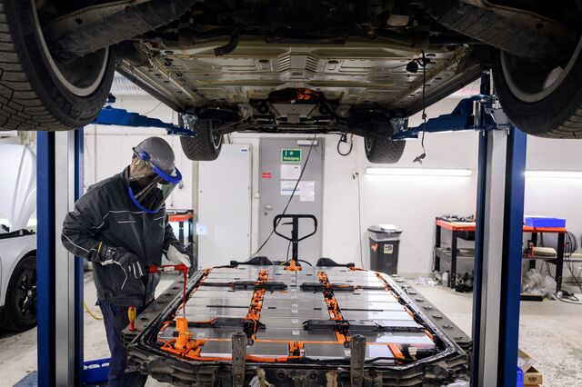  Moller Group they remove and replaces battery packs and have specialist equipment to do so.
