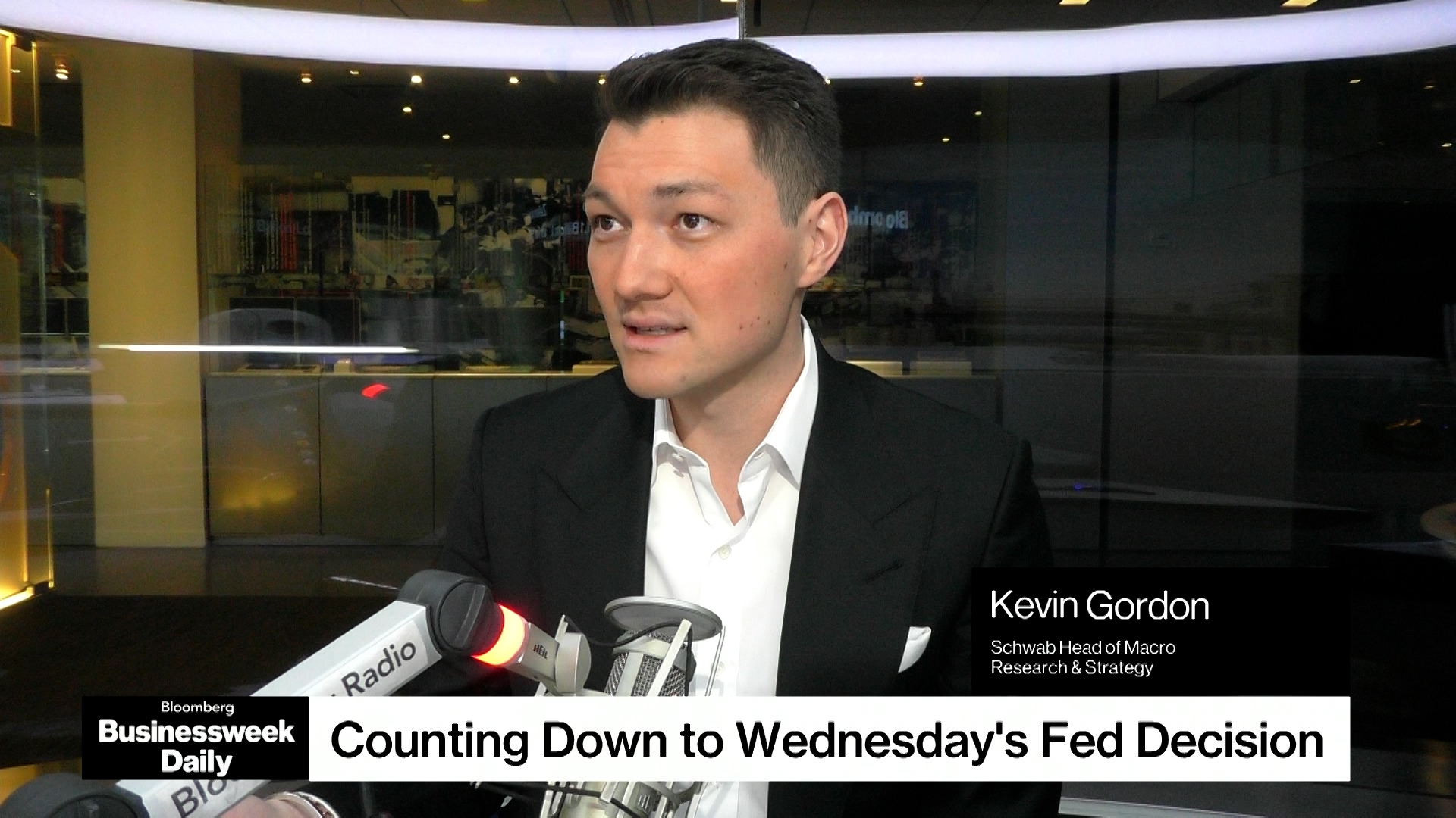 Stocks Skid as Traders Gird for Heated Fed Meeting