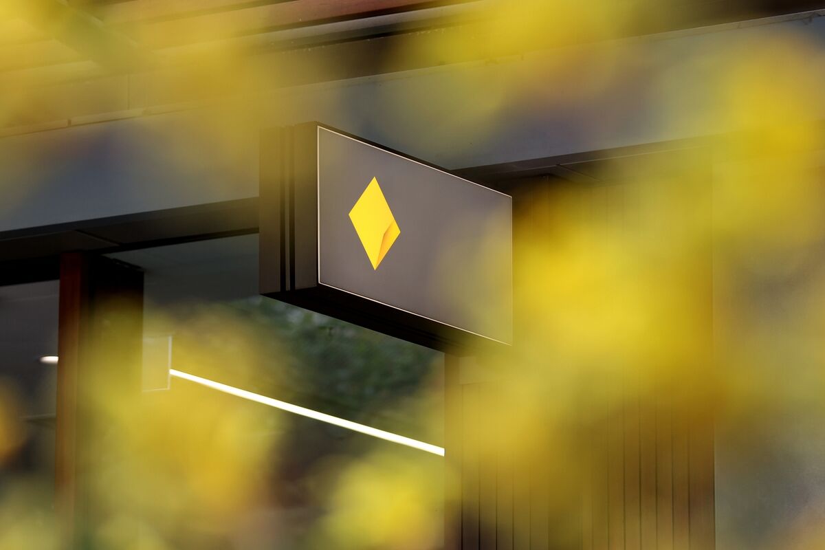 Ngân hàng Commonwealth Bank of Australia rút lại quyết định cắt giảm việc làm vì chatbot AI