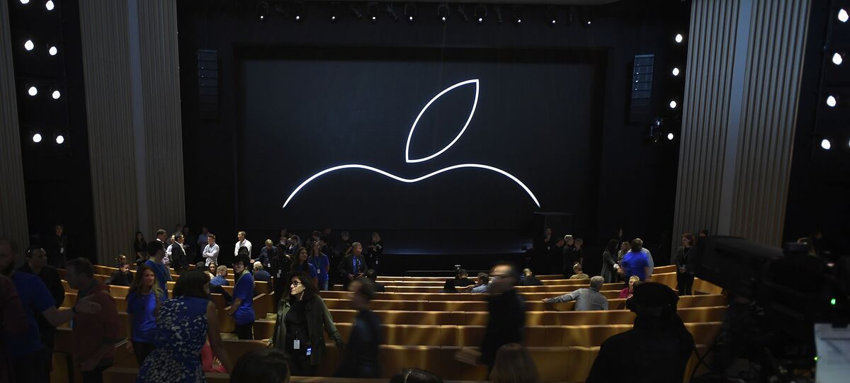 Apple Invites Hollywood Stars to Video Service Launch