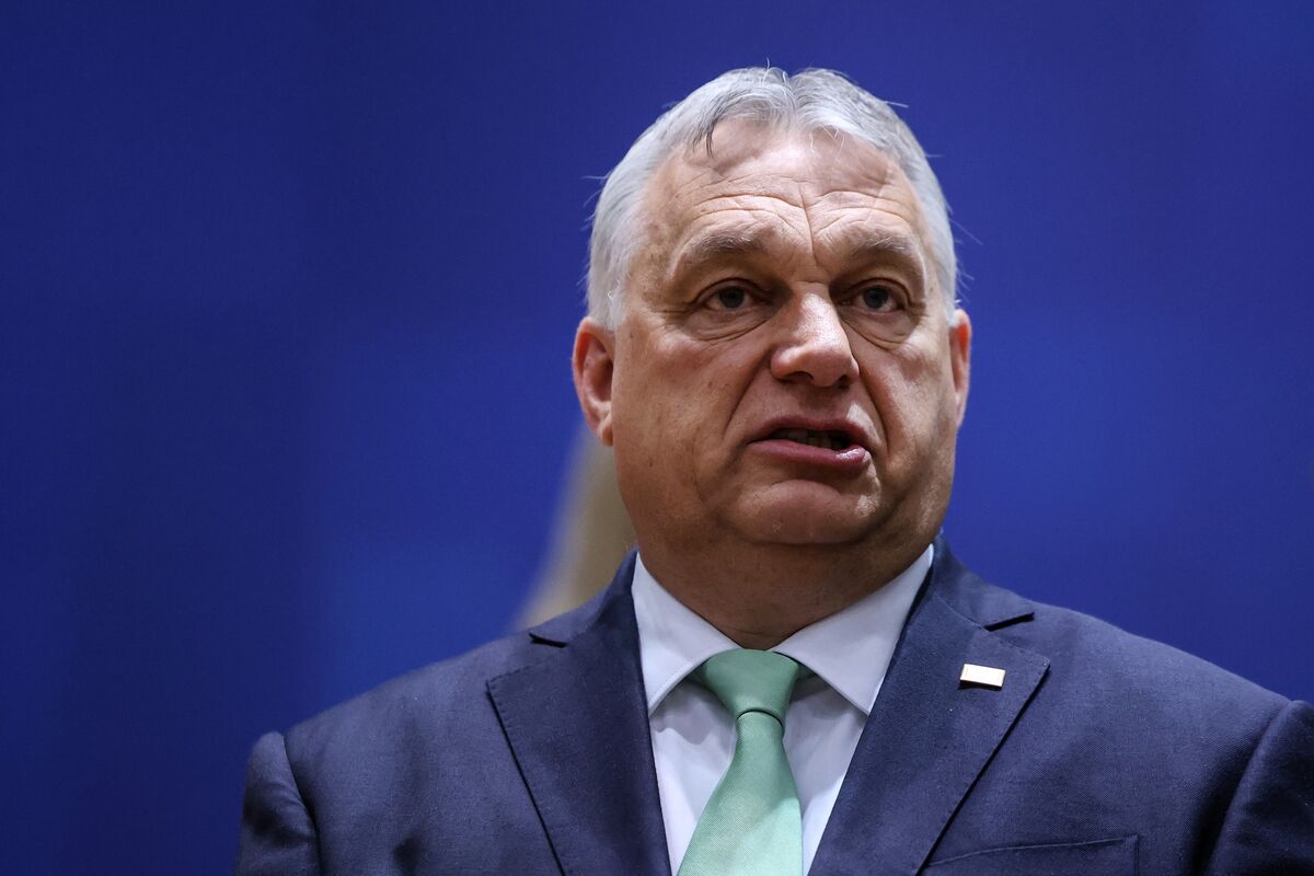 Hungary’s far-right leader Viktor Orban praises Boris Johnson as 'one of the bra