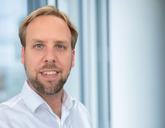 Man Group-Oxford Quants Say Their AI Can Predict Stock Moves