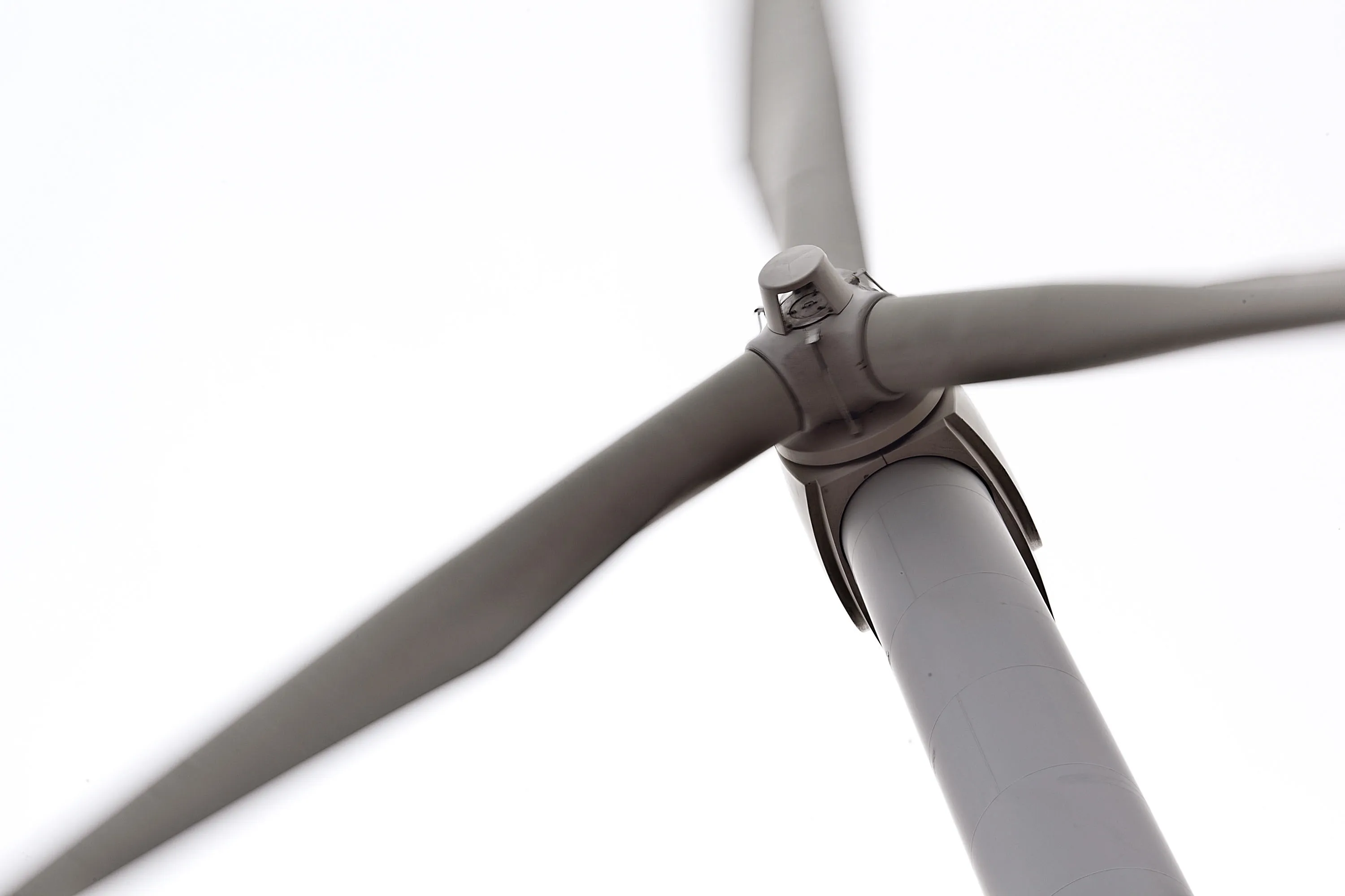 China, the world’s largest wind-power producer, is setting records in offshore deployment.