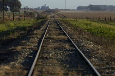 Milei’s Auction of Argentine Railroads Risks Sidelining US-Backed Bidder