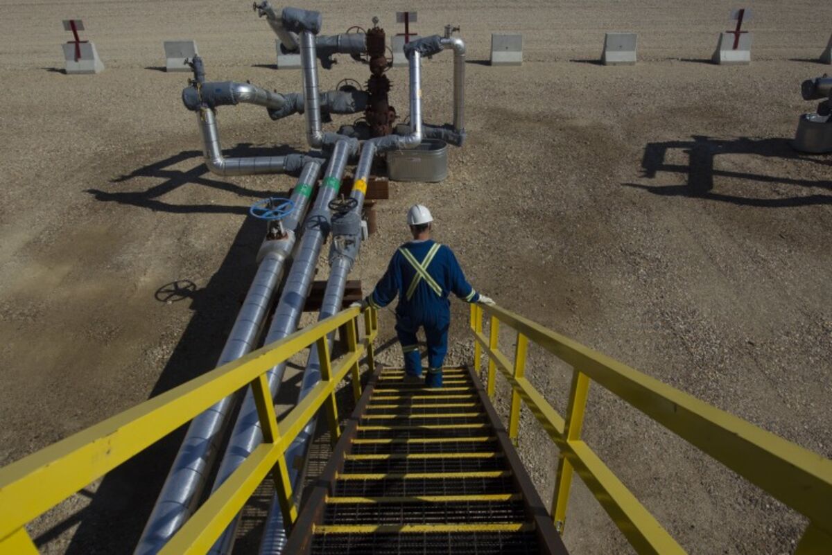 Alberta Raises Economic Growth Forecast as Oil Industry Recovers ...
