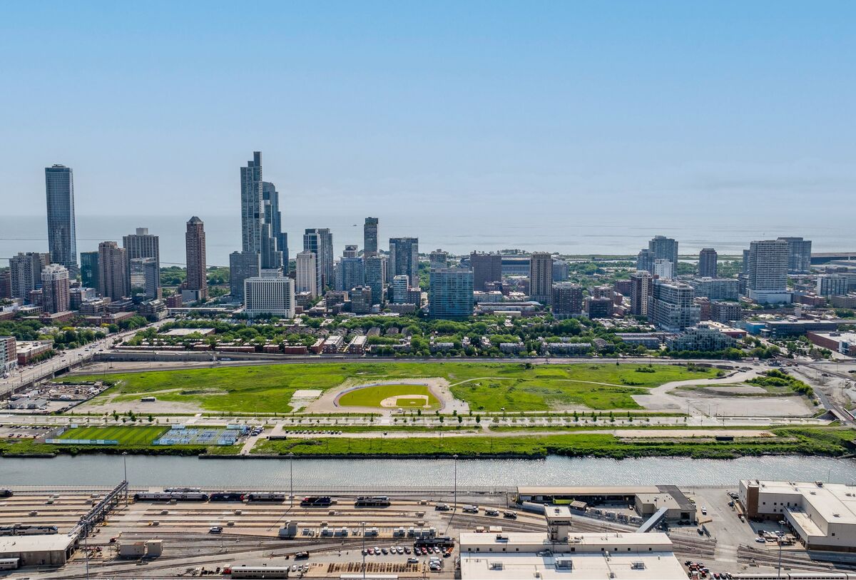 Chicago Billionaire to Pay for New $650 Million Soccer Stadium