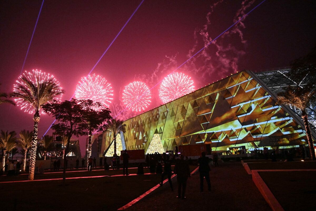 Egypt Opens $1B Grand Museum with Tutankhamun Treasures