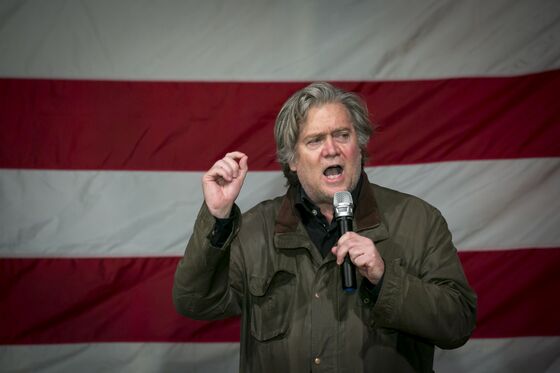 Bannon Used as a Punching Bag on Both Sides of Europe’s Populist Divide