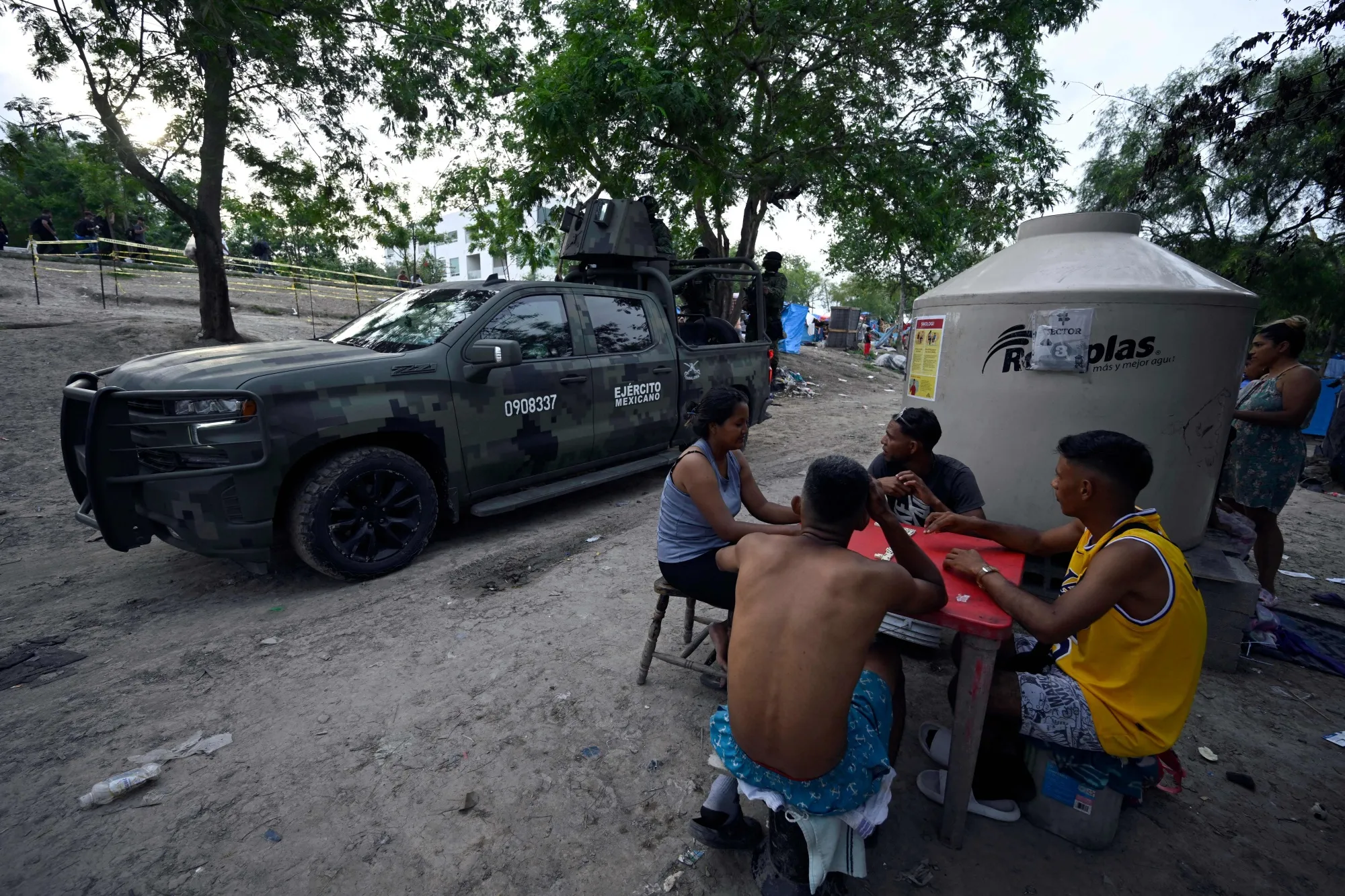 Mexico Sending More Forces to Southern Border Ahead of Title 42 ...